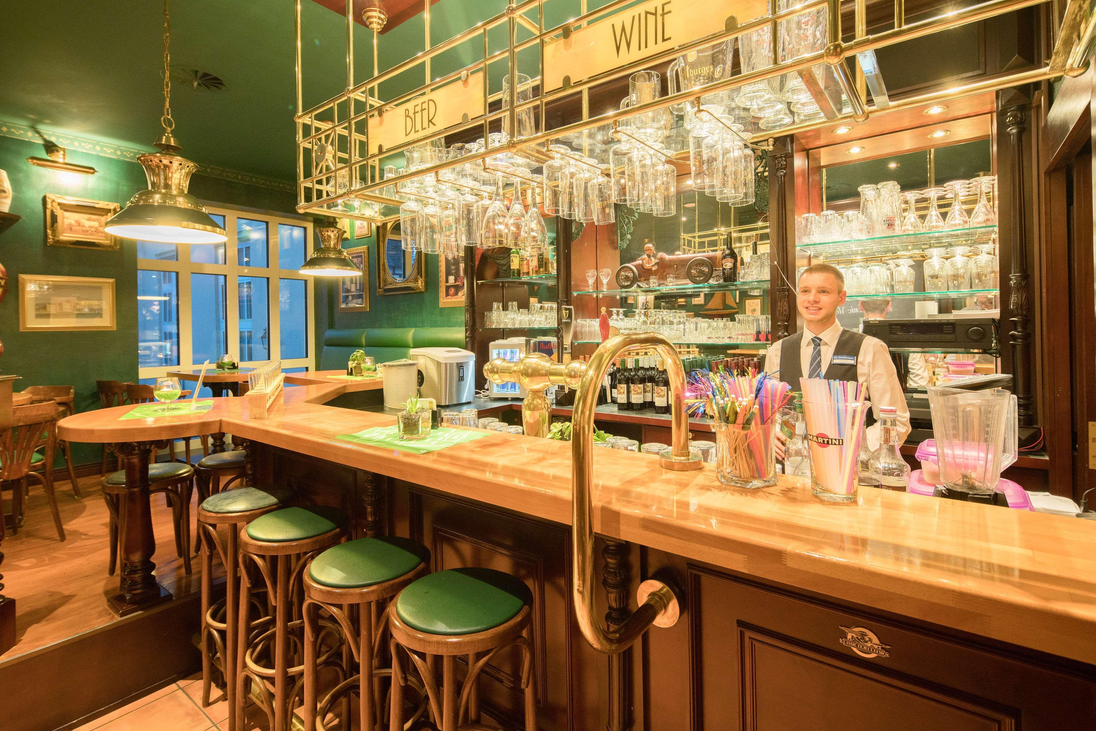 Best Western Wein- Und Parkhotel Nierstein Bagian luar foto