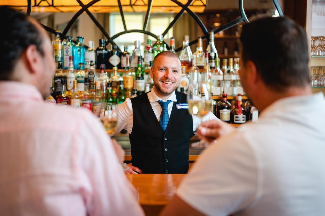 Best Western Wein- Und Parkhotel Nierstein Bagian luar foto