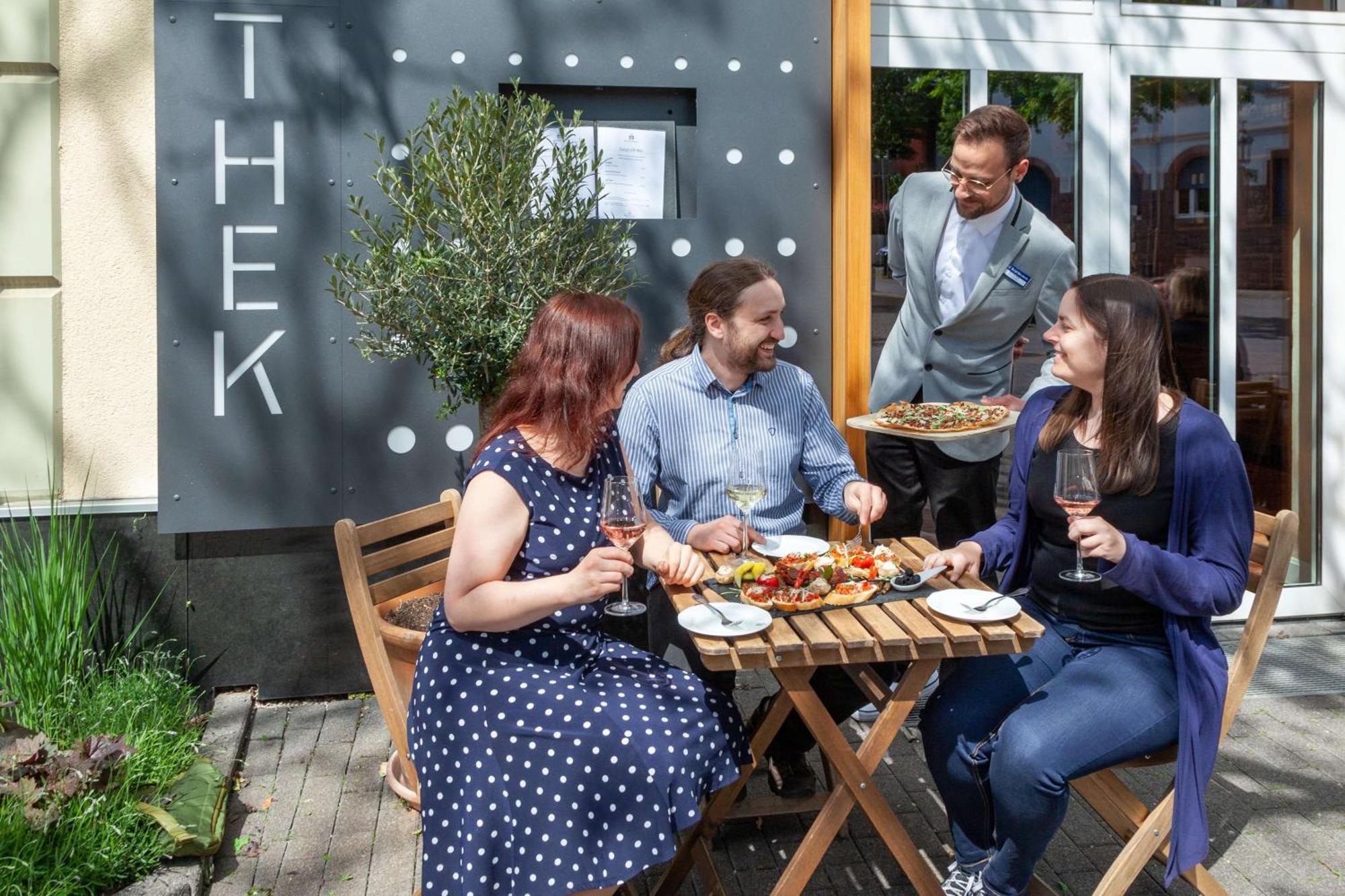 Best Western Wein- Und Parkhotel Nierstein Bagian luar foto